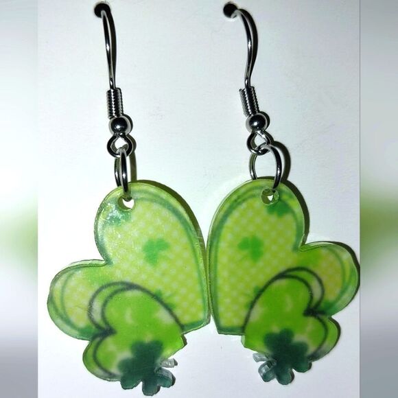 Super cute St Patrick's lucky green earrings - Picture 5 of 6